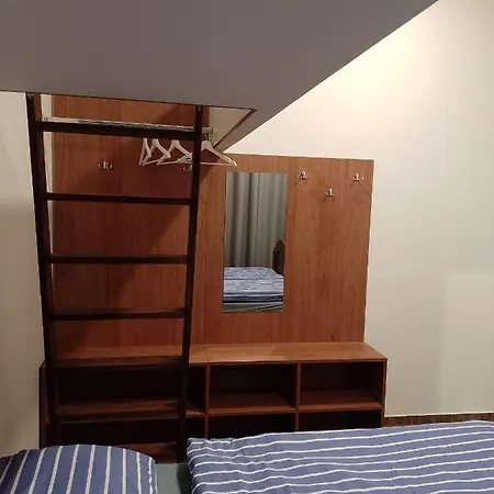 招待所 Litohlavy 17 - Na Samote U Lesa Králŭv Dvŭr