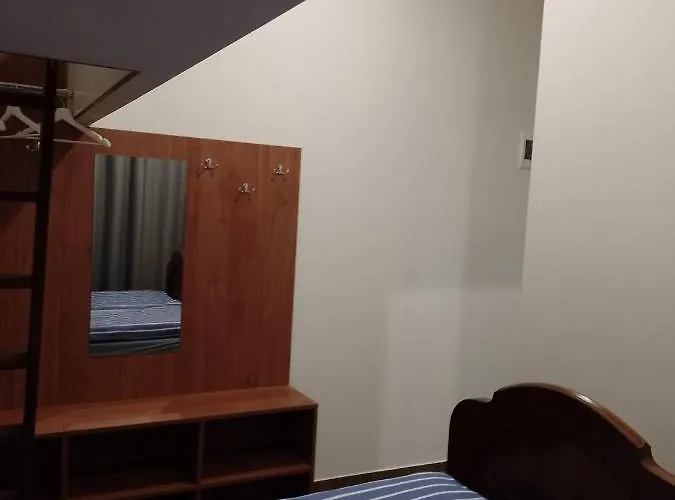 Litohlavy 17 - Na Samote U Lesa Maison d'hôtes Králŭv Dvŭr
